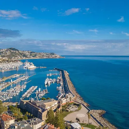 Apartment Evelina - Happy Sanremo
